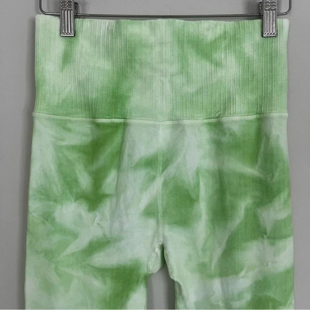 Free People Movement Good Karma Green Tie Dye Seamless 7/8 Leggings, Size M/L